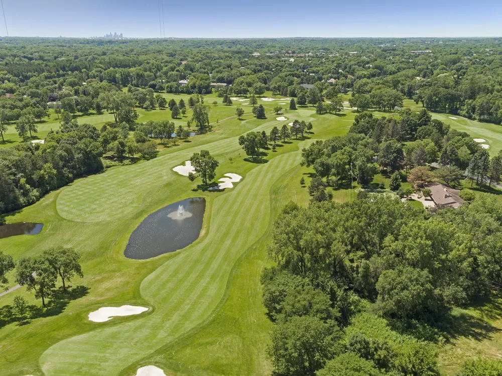 15 High Circle Way North Oaks, MN 55127