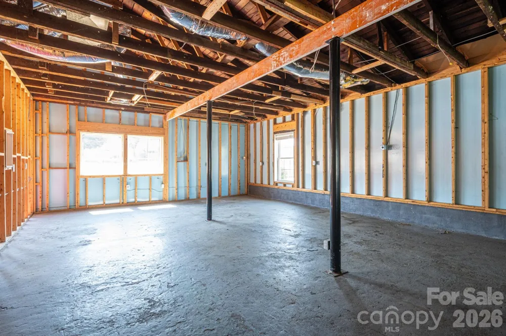 2303 E Main Street Lincolnton, NC 28092