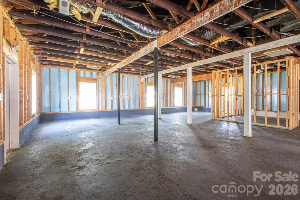 2303 E Main Street Lincolnton, NC 28092