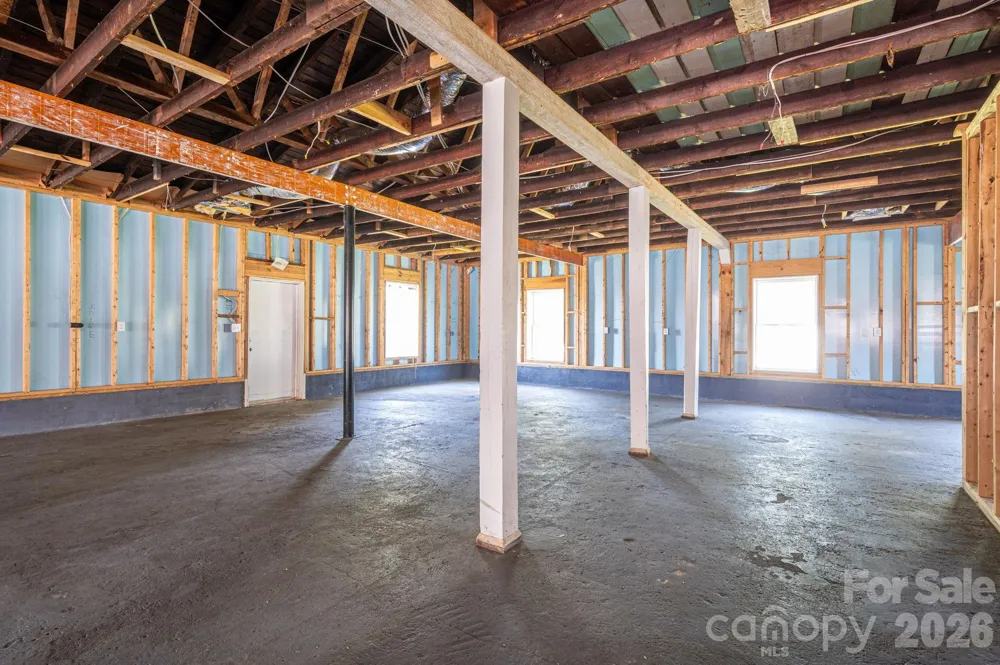 2303 E Main Street Lincolnton, NC 28092