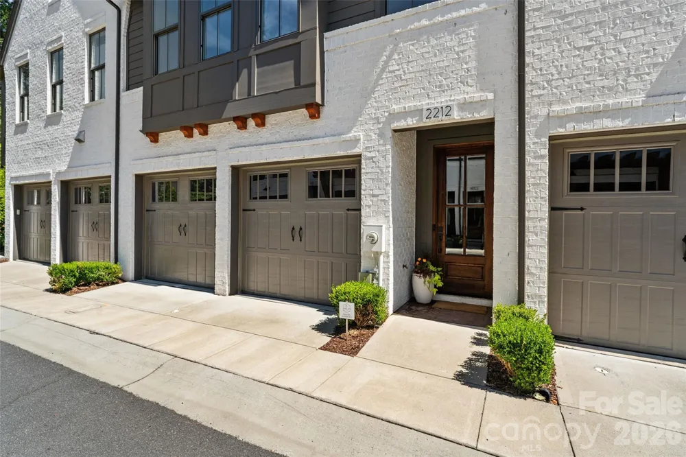 2212 Nolen Ridge Avenue Charlotte, NC 28209