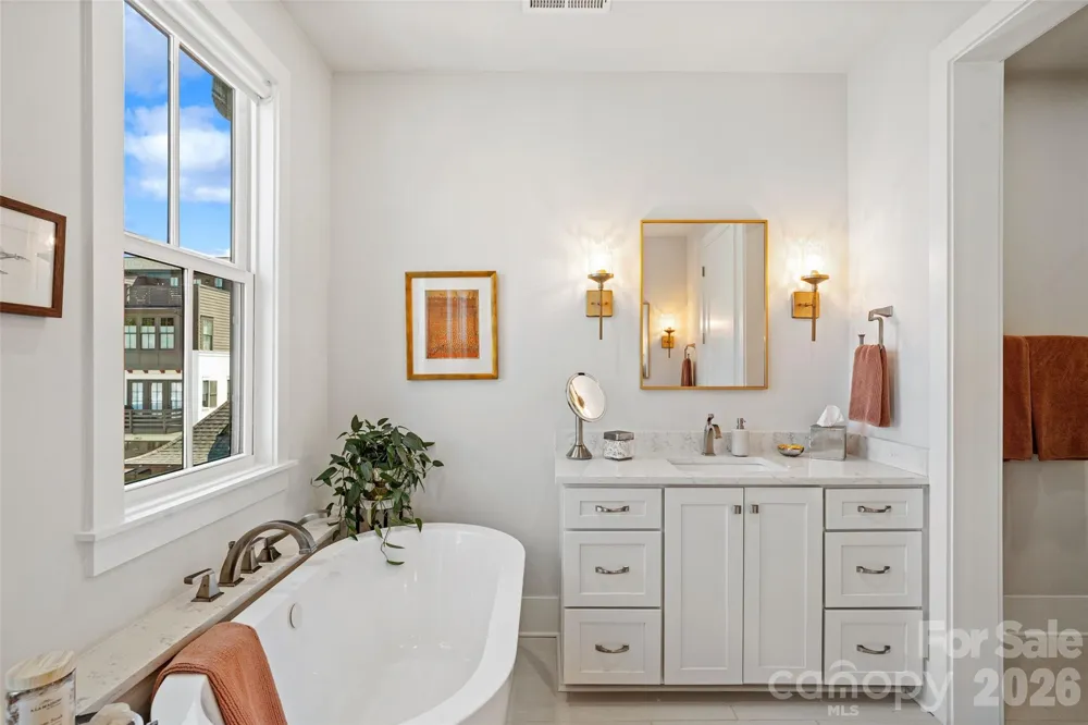2212 Nolen Ridge Avenue Charlotte, NC 28209