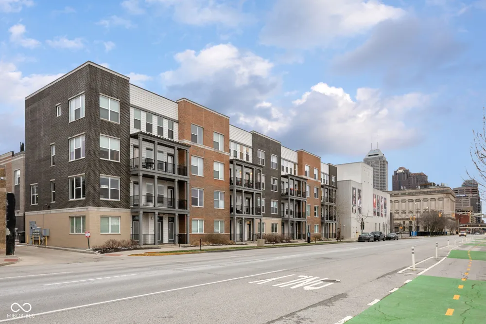 727 Illinois Street #204 Indianapolis, IN 46204