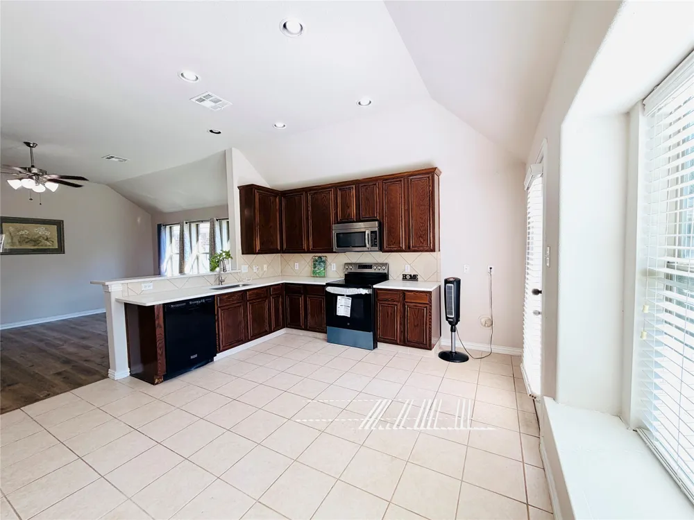 214 Lavaca Drive Princeton, TX 75407