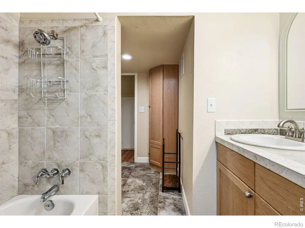 6846 Surrey Trail Littleton, CO 80125
