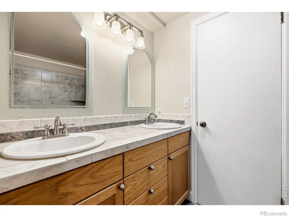 6846 Surrey Trail Littleton, CO 80125