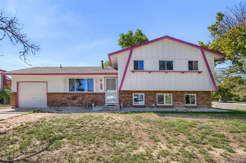 419 S Lima Circle Aurora, CO 80012