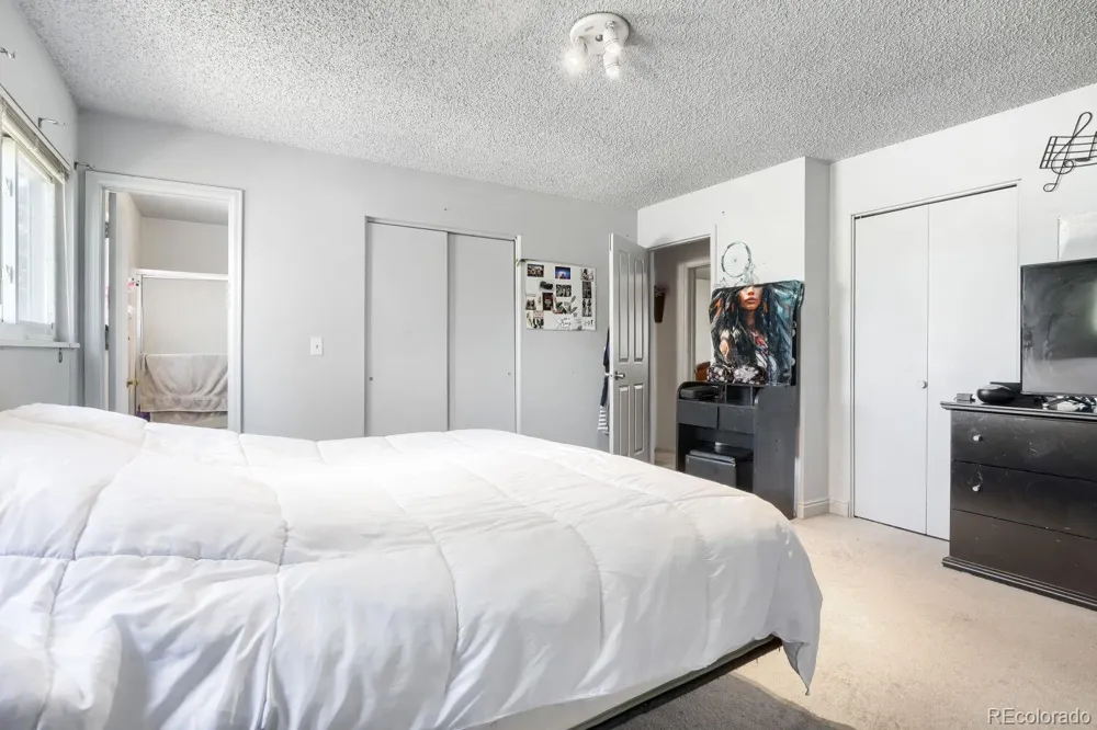 419 S Lima Circle Aurora, CO 80012