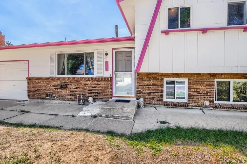 419 S Lima Circle Aurora, CO 80012