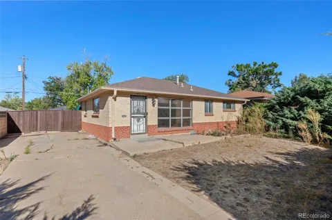 8581 Crescent Drive
