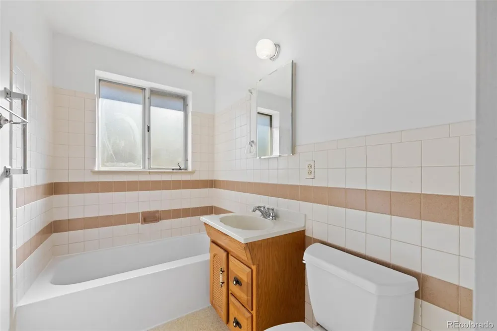 8581 Crescent Drive Westminster, CO 80031