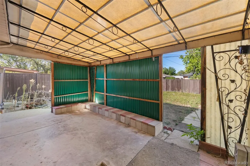 8581 Crescent Drive Westminster, CO 80031