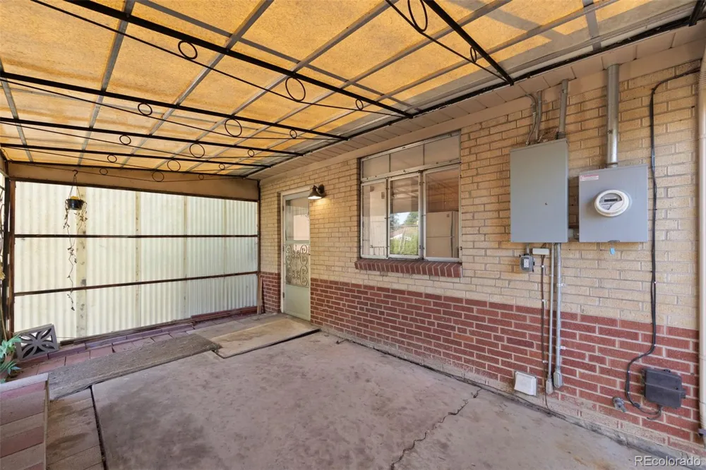 8581 Crescent Drive Westminster, CO 80031