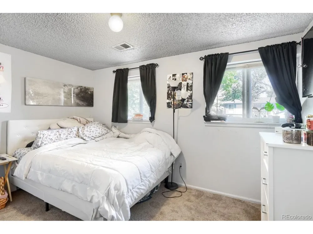 419 S Lima Circle Aurora, CO 80012