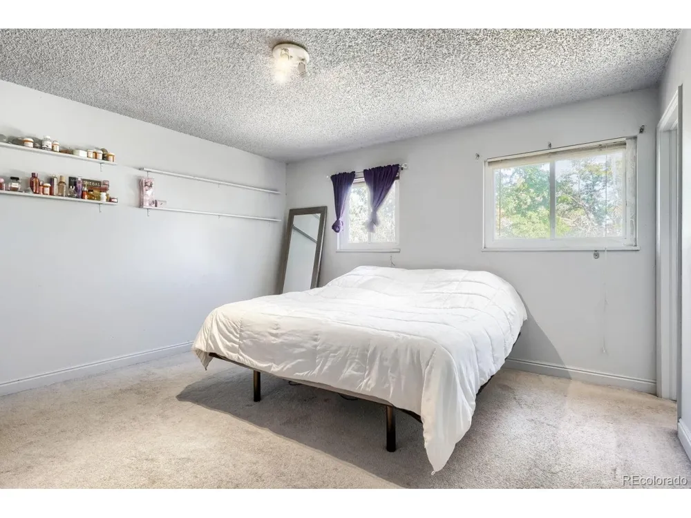 419 S Lima Circle Aurora, CO 80012