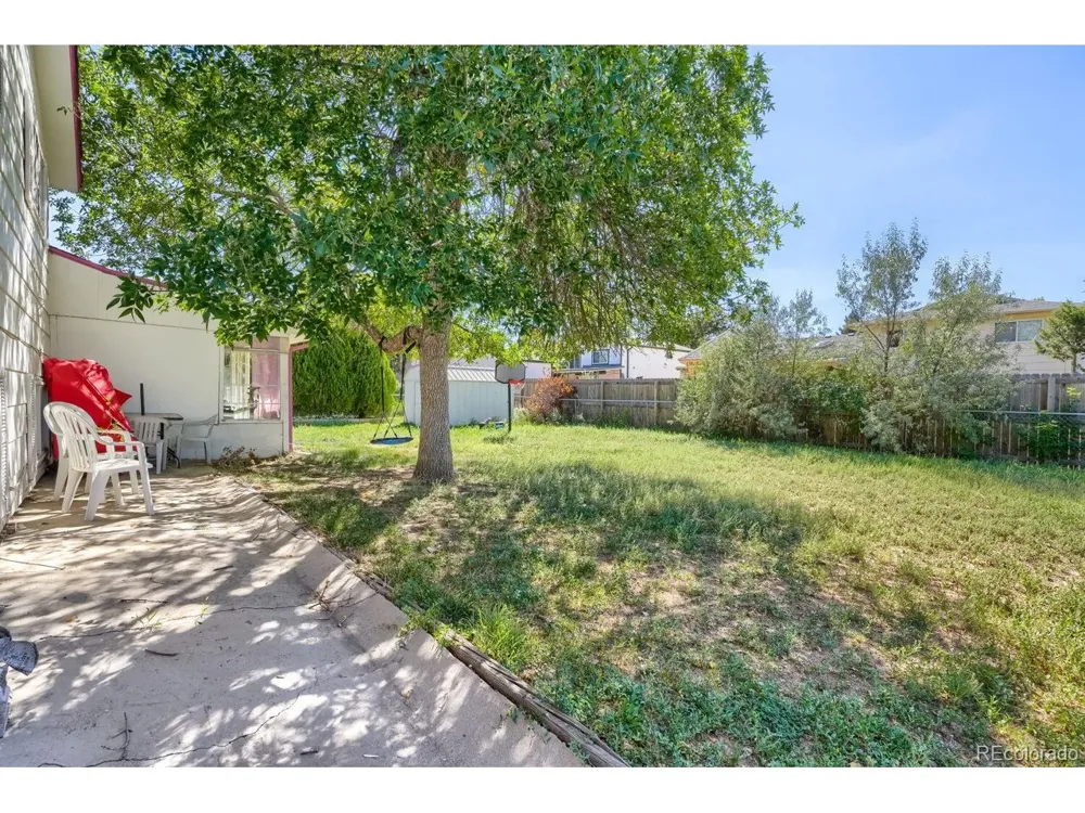 419 S Lima Circle Aurora, CO 80012