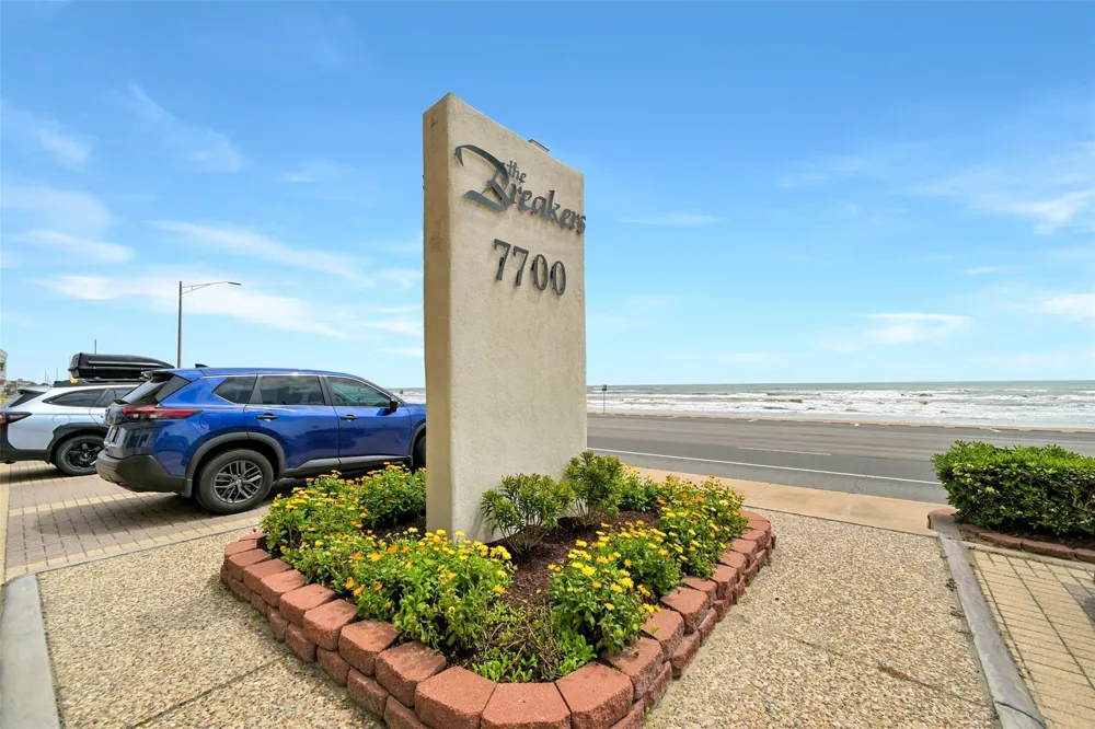 7700 Seawall Boulevard #512 Galveston, TX 77551