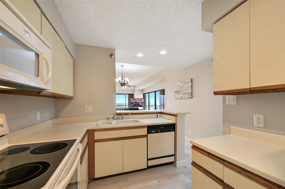 7700 Seawall Boulevard #512 Galveston, TX 77551