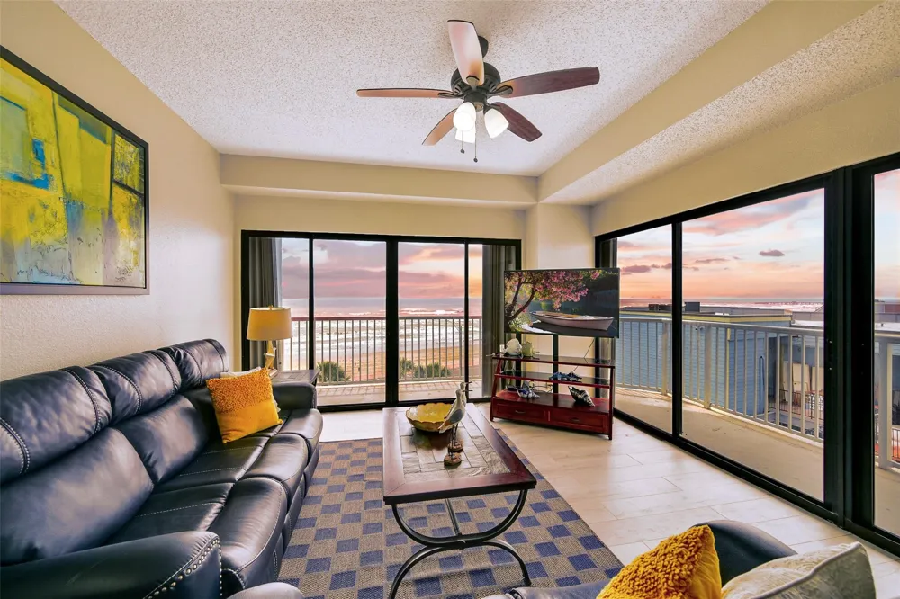 7700 Seawall Boulevard #512 Galveston, TX 77551