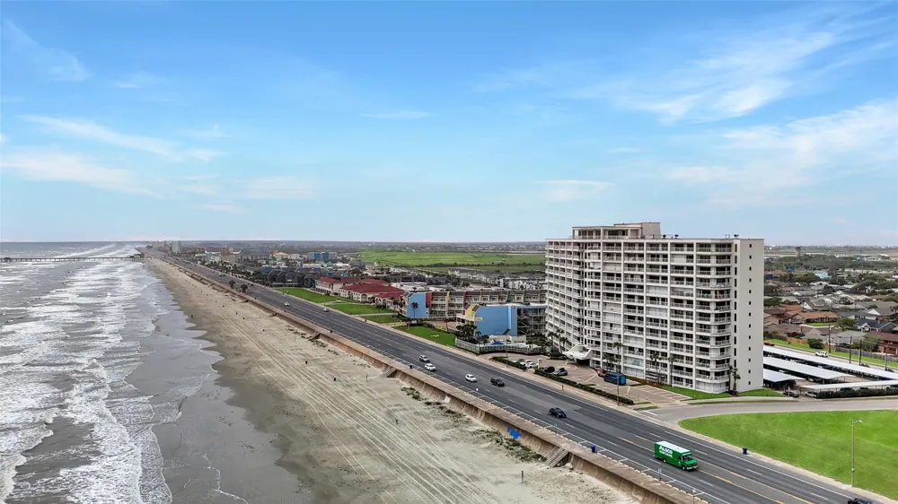 7700 Seawall Boulevard #512 Galveston, TX 77551