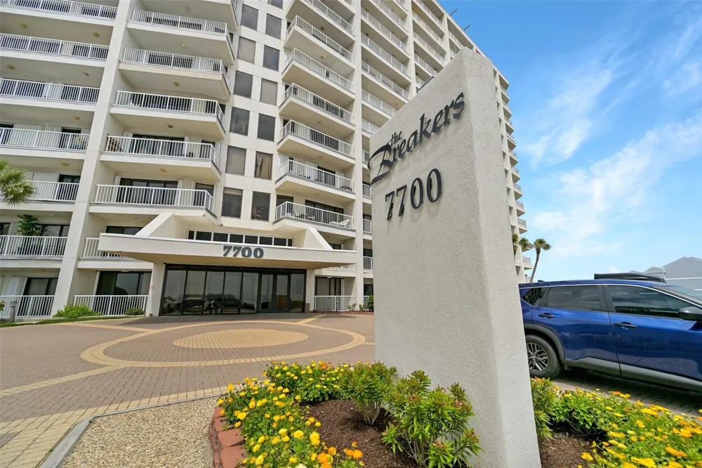 7700 Seawall Boulevard #512 Galveston, TX 77551