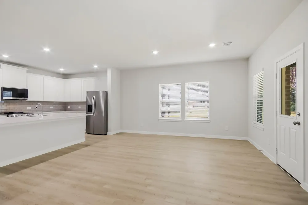 1355 Coastal Drive Dayton, TX 77535