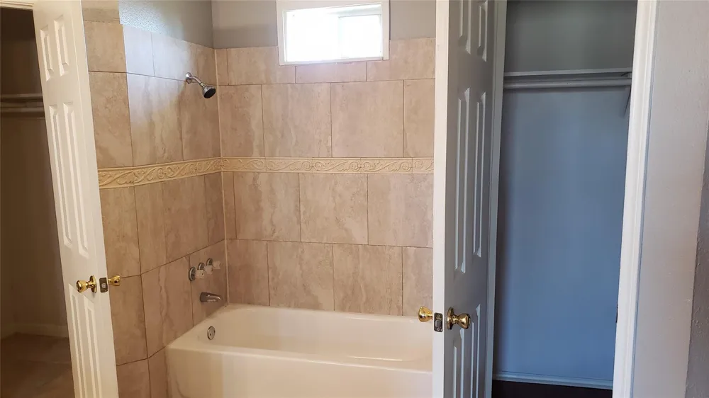 2707 Oakdale Court Stafford, TX 77477