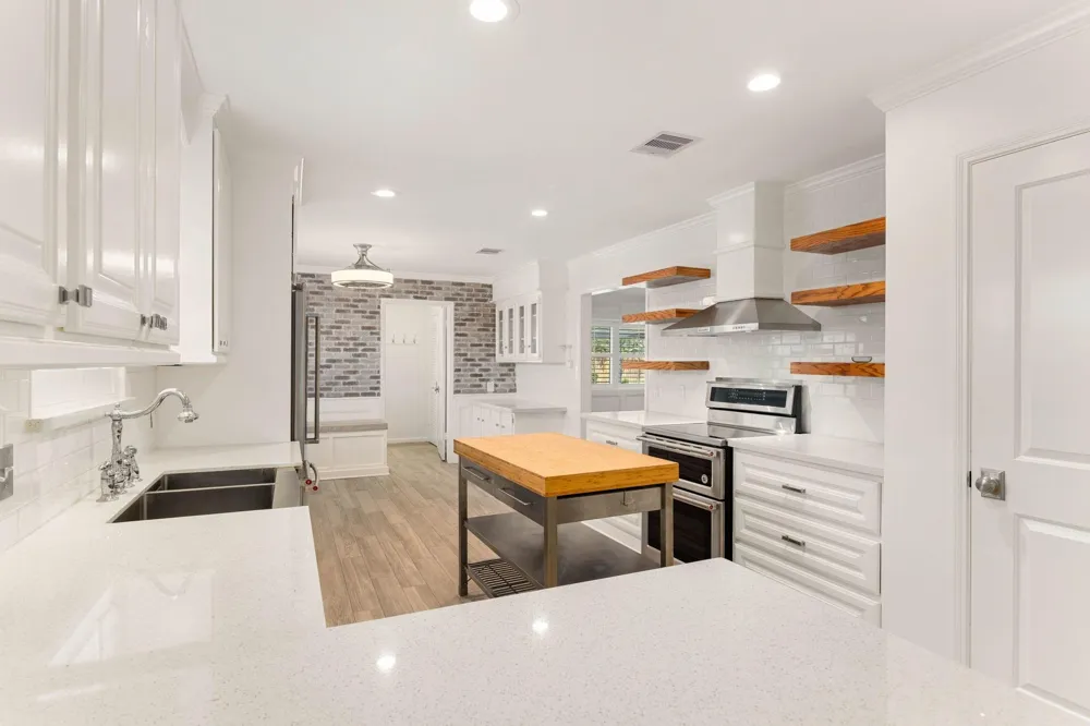10106 Inwood Drive Houston, TX 77042
