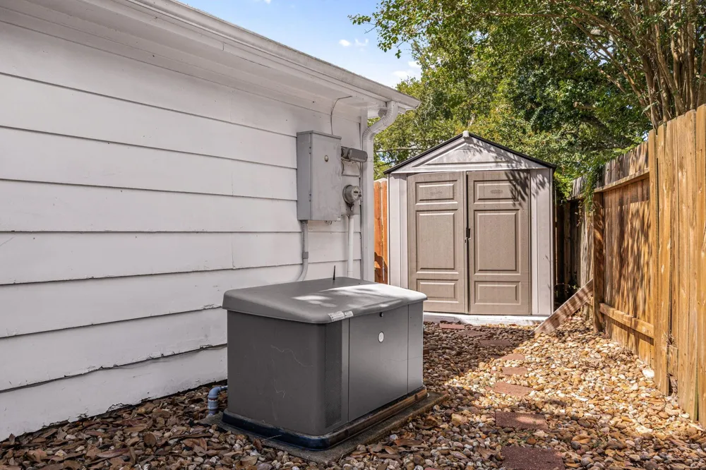 10106 Inwood Drive Houston, TX 77042