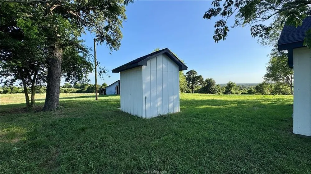 3917 Harbor Bolton Rd - 2 Acres Franklin, TX 77856