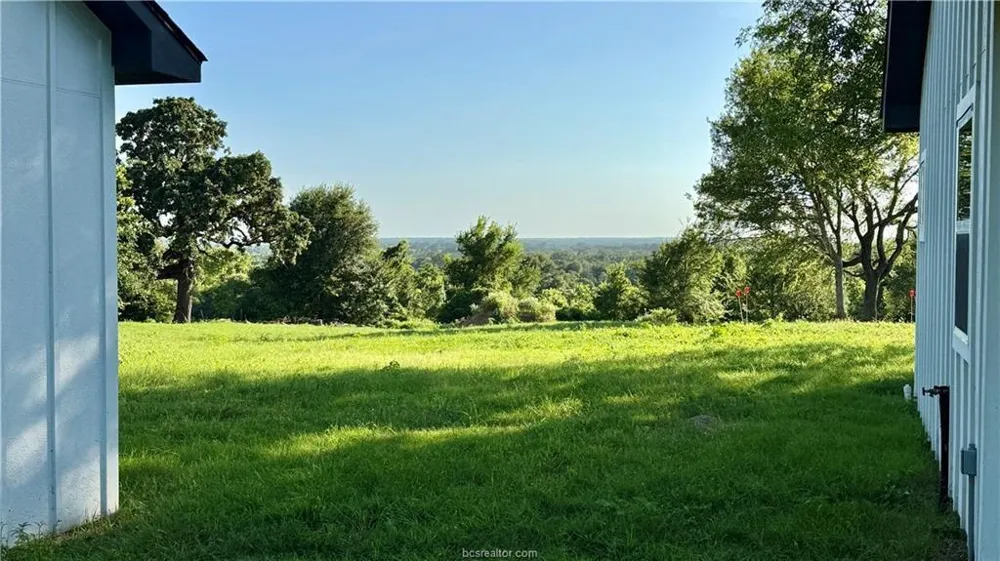 3917 Harbor Bolton Rd - 2 Acres Franklin, TX 77856