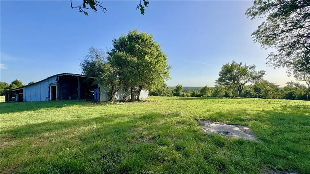 3917 Harbor Bolton Rd - 2 Acres Franklin, TX 77856