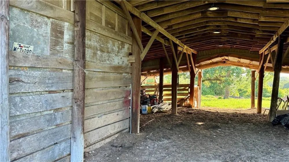 3917 Harbor Bolton Rd - 2 Acres Franklin, TX 77856