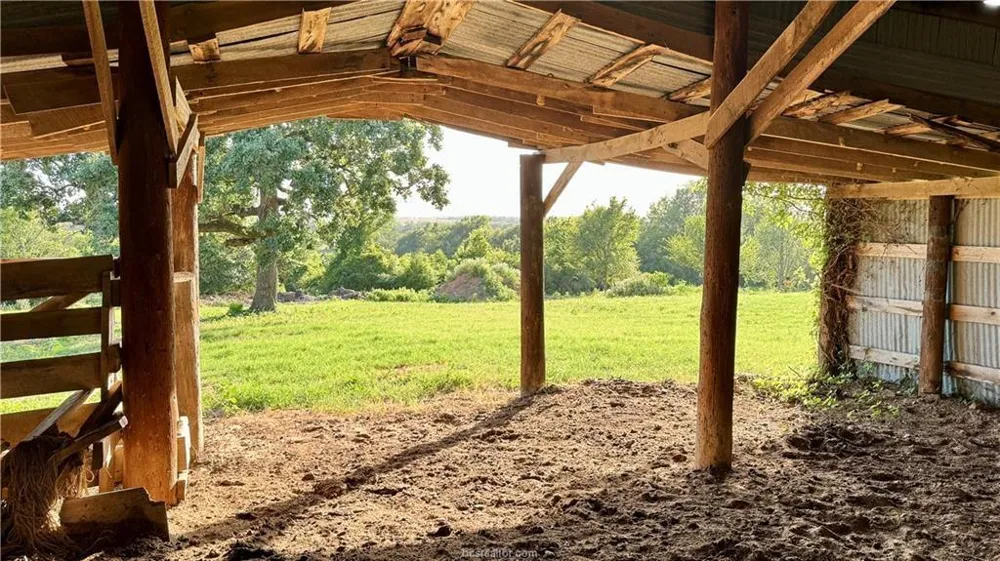 3917 Harbor Bolton Rd - 2 Acres Franklin, TX 77856