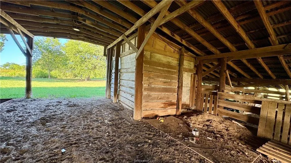 3917 Harbor Bolton Rd - 2 Acres Franklin, TX 77856