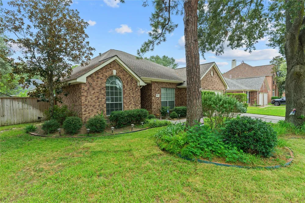 8207 Broken Timber Way Houston, TX 77095