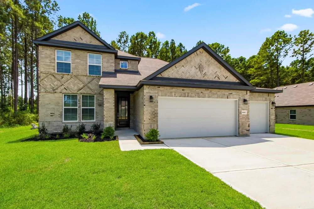 1337 Coastal Drive Dayton, TX 77535