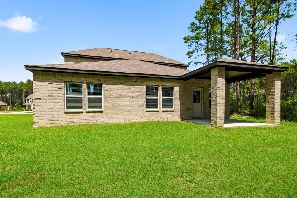 1337 Coastal Drive Dayton, TX 77535