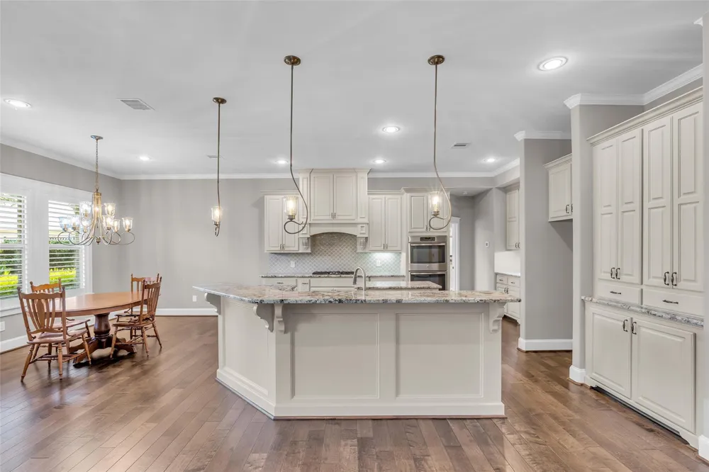 118 Pine Bluff Drive Montgomery, TX 77356