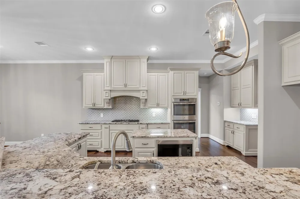 118 Pine Bluff Drive Montgomery, TX 77356