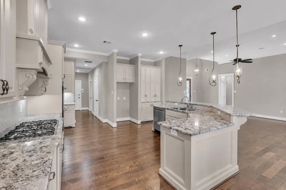 118 Pine Bluff Drive Montgomery, TX 77356