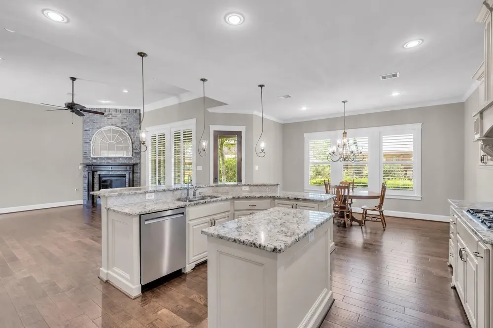 118 Pine Bluff Drive Montgomery, TX 77356