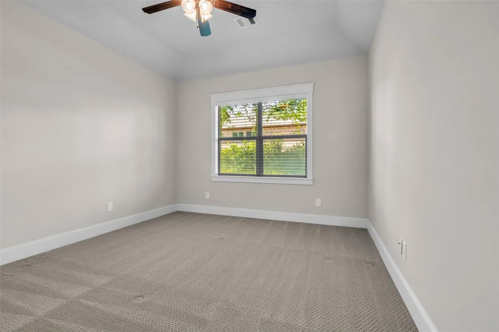118 Pine Bluff Drive Montgomery, TX 77356