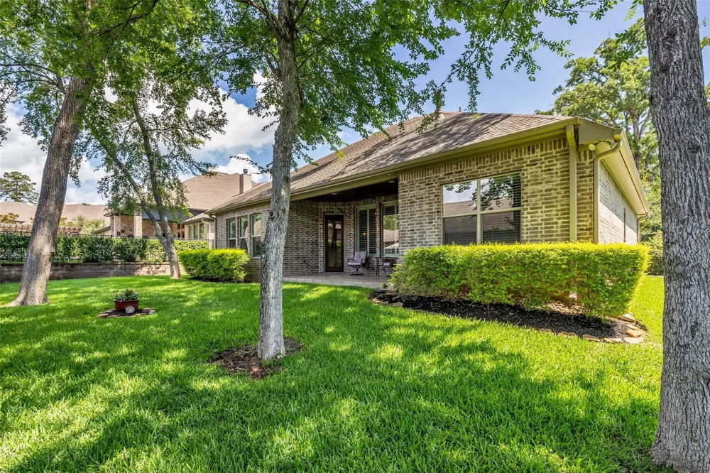 118 Pine Bluff Drive Montgomery, TX 77356