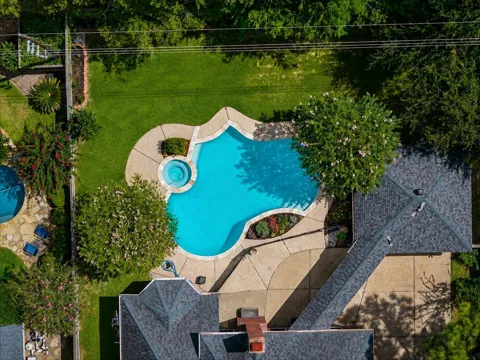 1507 Emerald Green Lane
