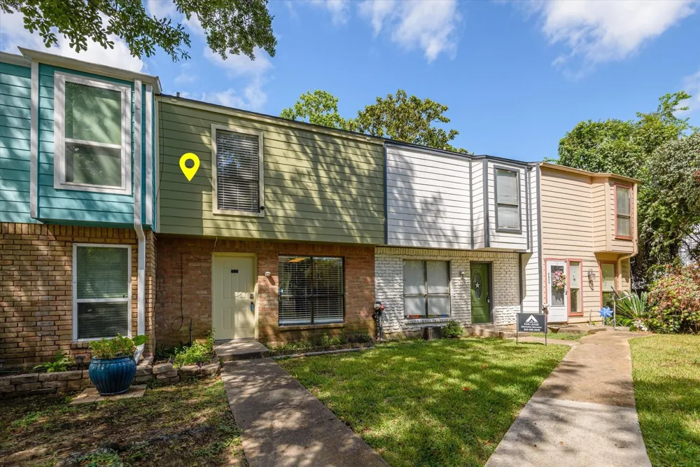 2425 Miramar Court #2425 Seabrook, TX 77586