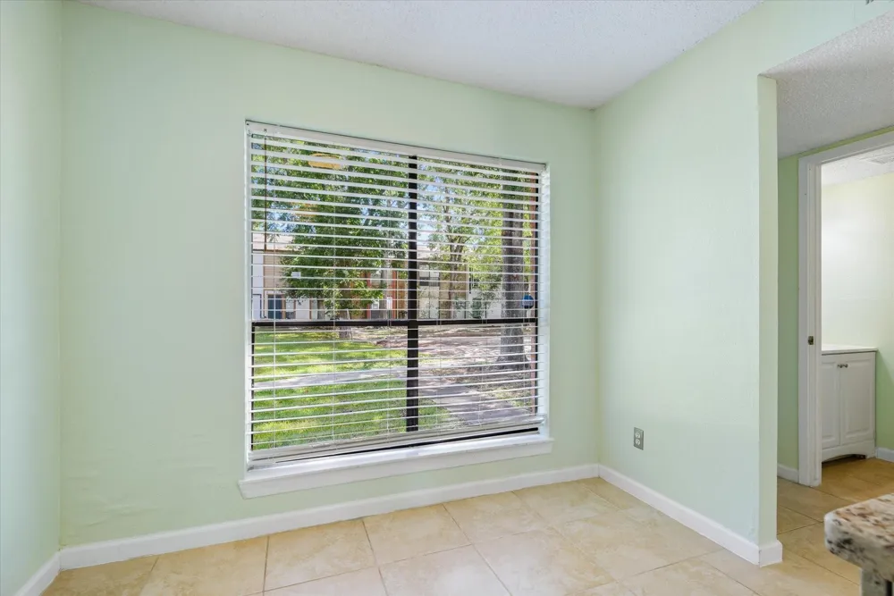 2425 Miramar Court #2425 Seabrook, TX 77586