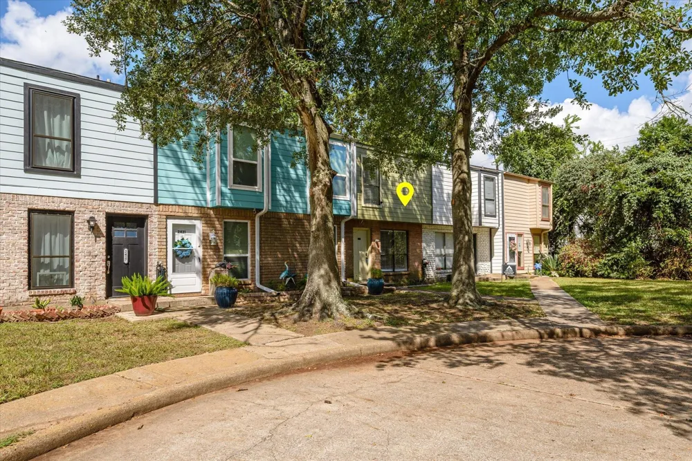 2425 Miramar Court #2425 Seabrook, TX 77586