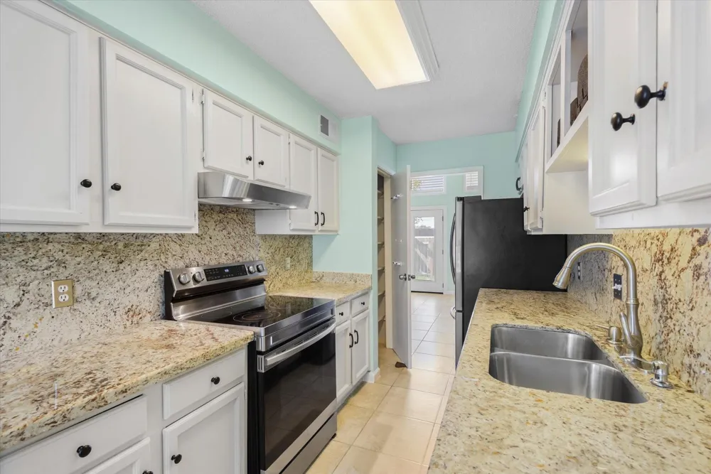 2425 Miramar Court #2425 Seabrook, TX 77586