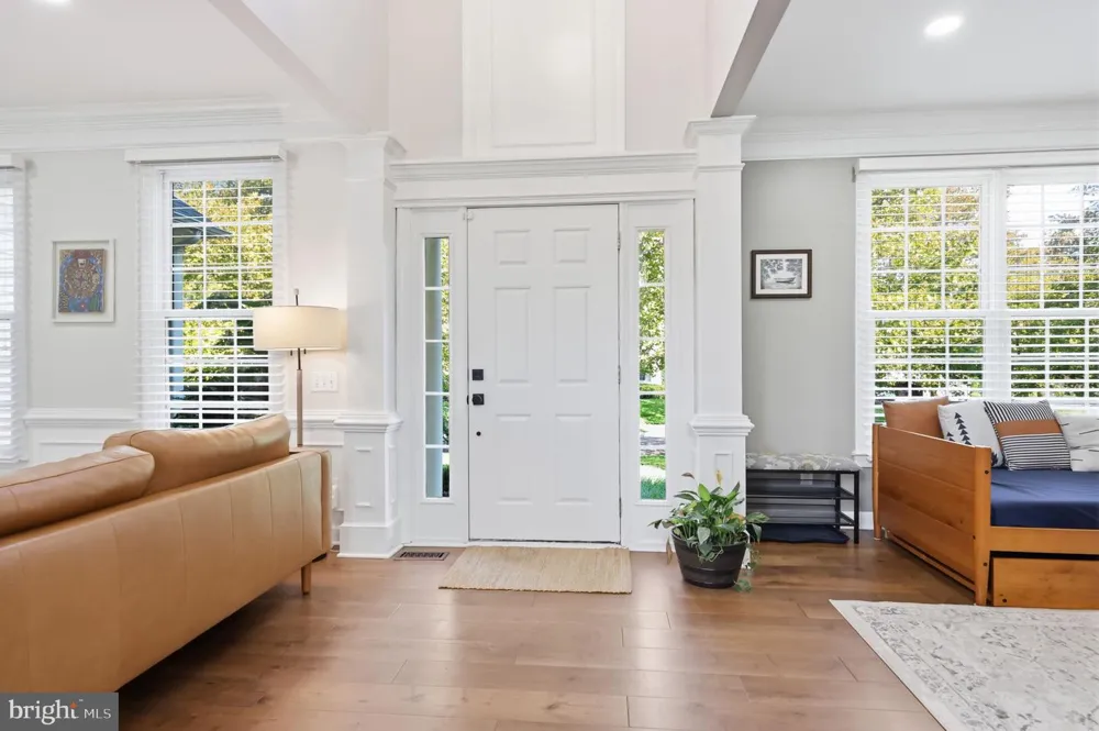 12 MANOR ROAD Newtown, PA 18940